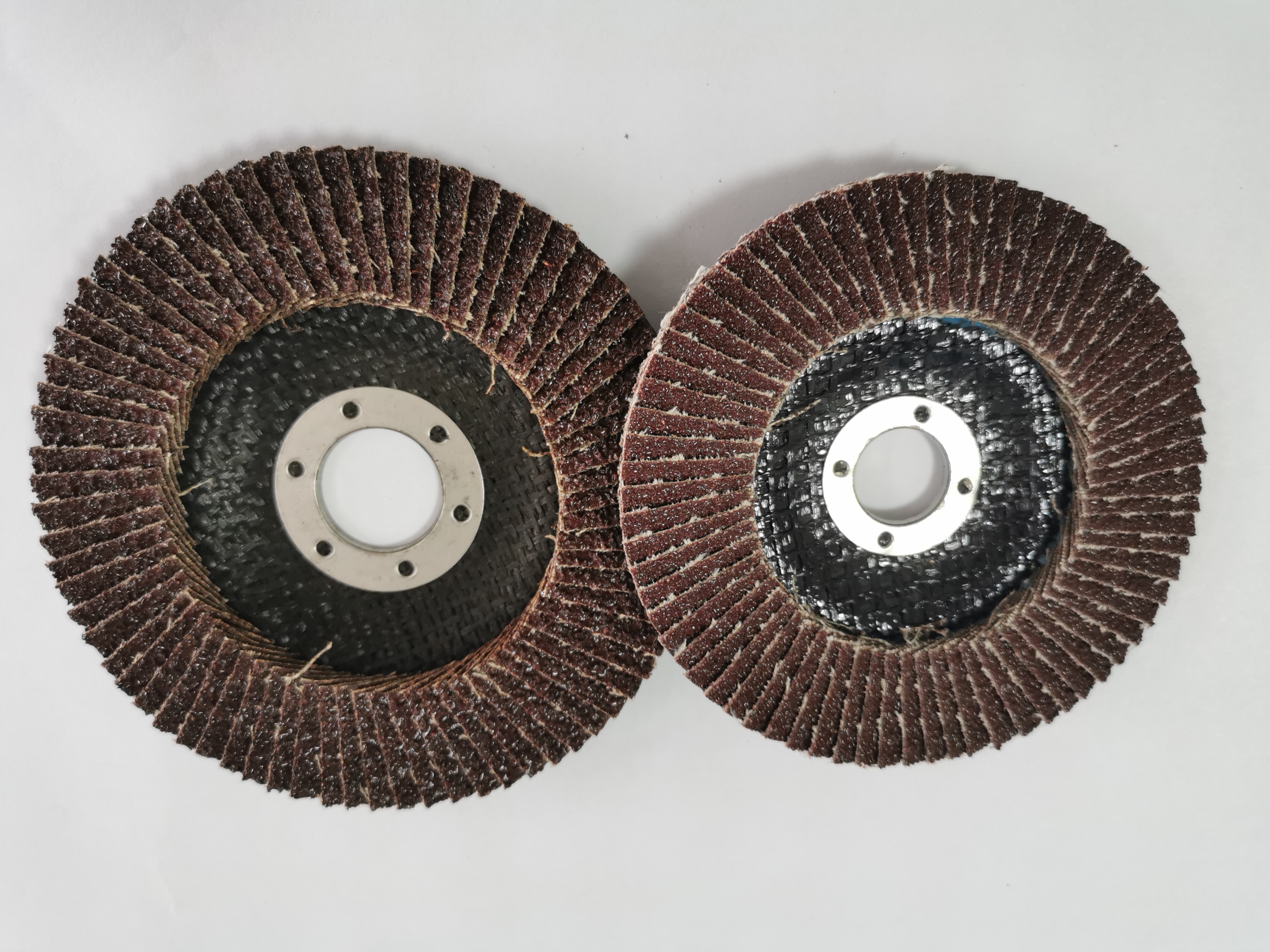 HIGH SPEED FLAP DISCS WITH FIBERGLASS BACKING PAD